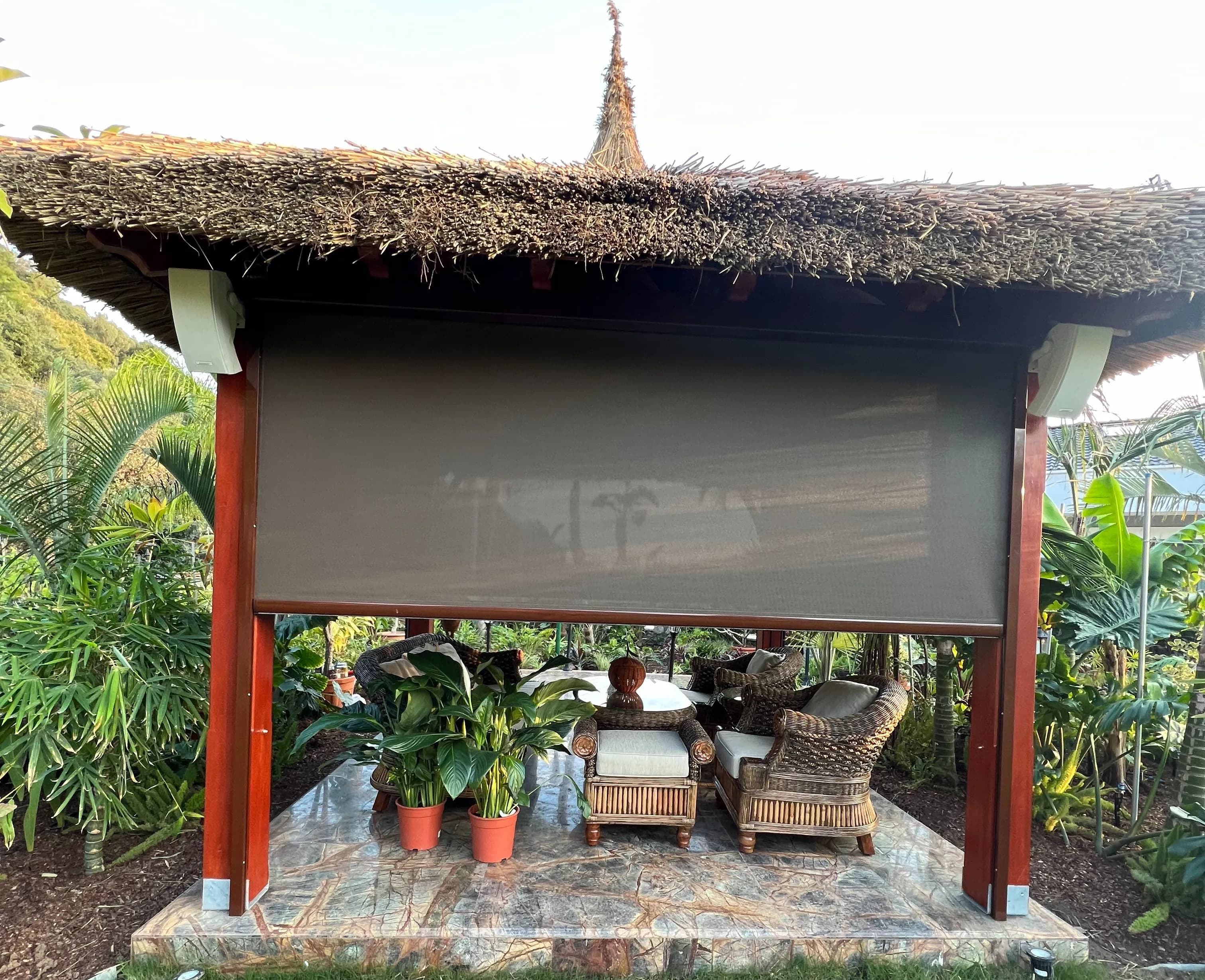 Dış Cephe Güneş Kırıcı Zip Perde Sistemleri project 2