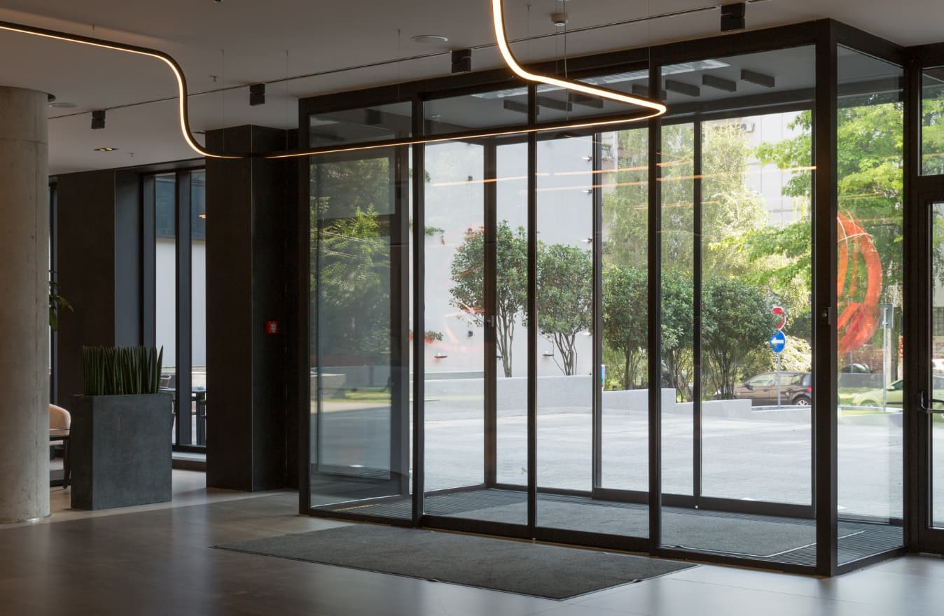 Yılmazlar Grup Fotoselli Kayar Kapı